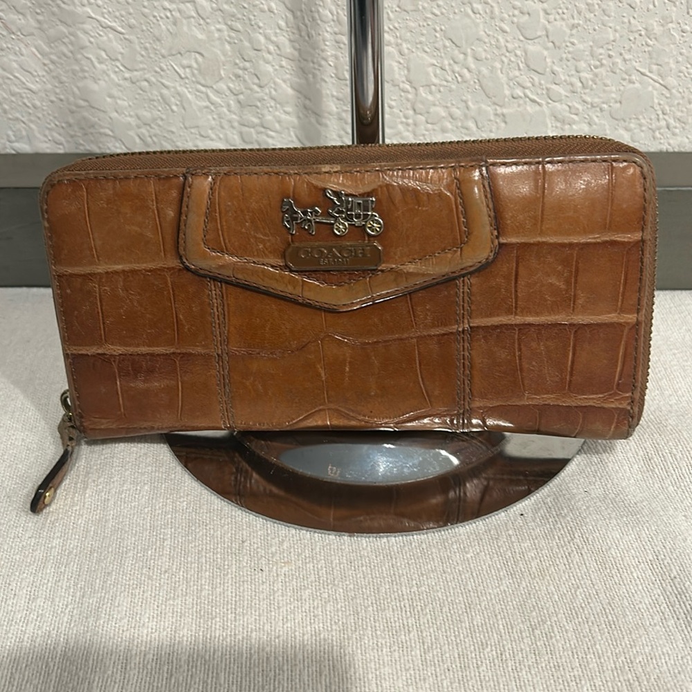 Coach long zippy wallet authentic